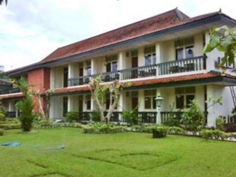 Royal Brongto Hotel Yogyakarta Exterior foto