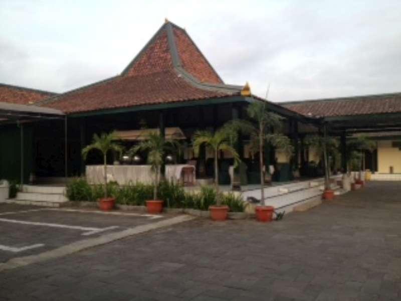 Royal Brongto Hotel Yogyakarta Exterior foto